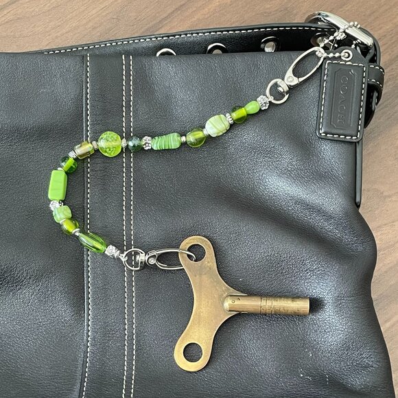 Beaded Green Glass Beads Keychain Key Finder Zipper Pull Bag Jewelry Charm - Picture 2 of 5